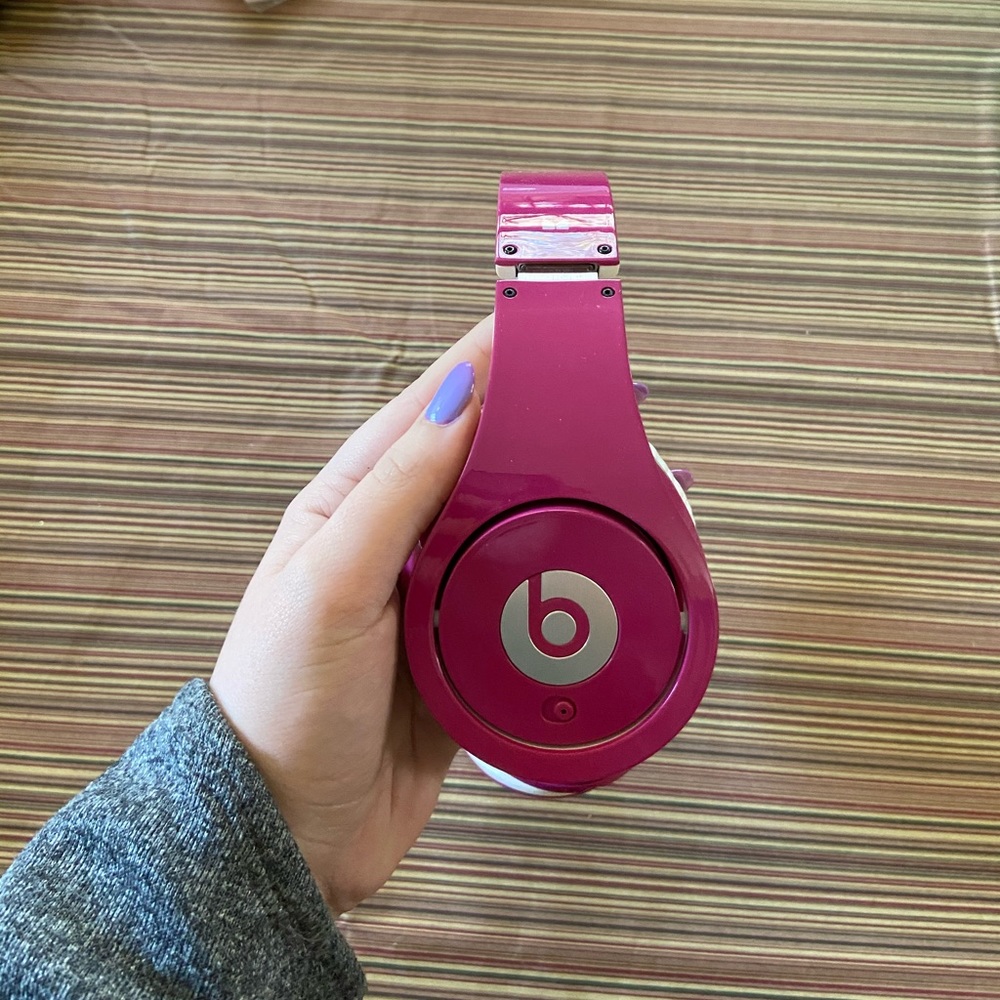 Solo 2 Beats by Dre (wired, over ear)